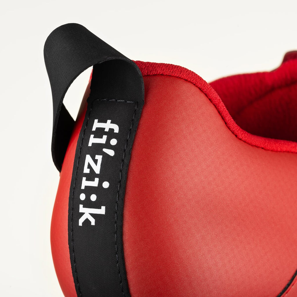 FIZIK TRETRY TRANSIRO HYDRA BIAŁE - METALICZNY CZERWONY (TRR5PMR1K20MR)