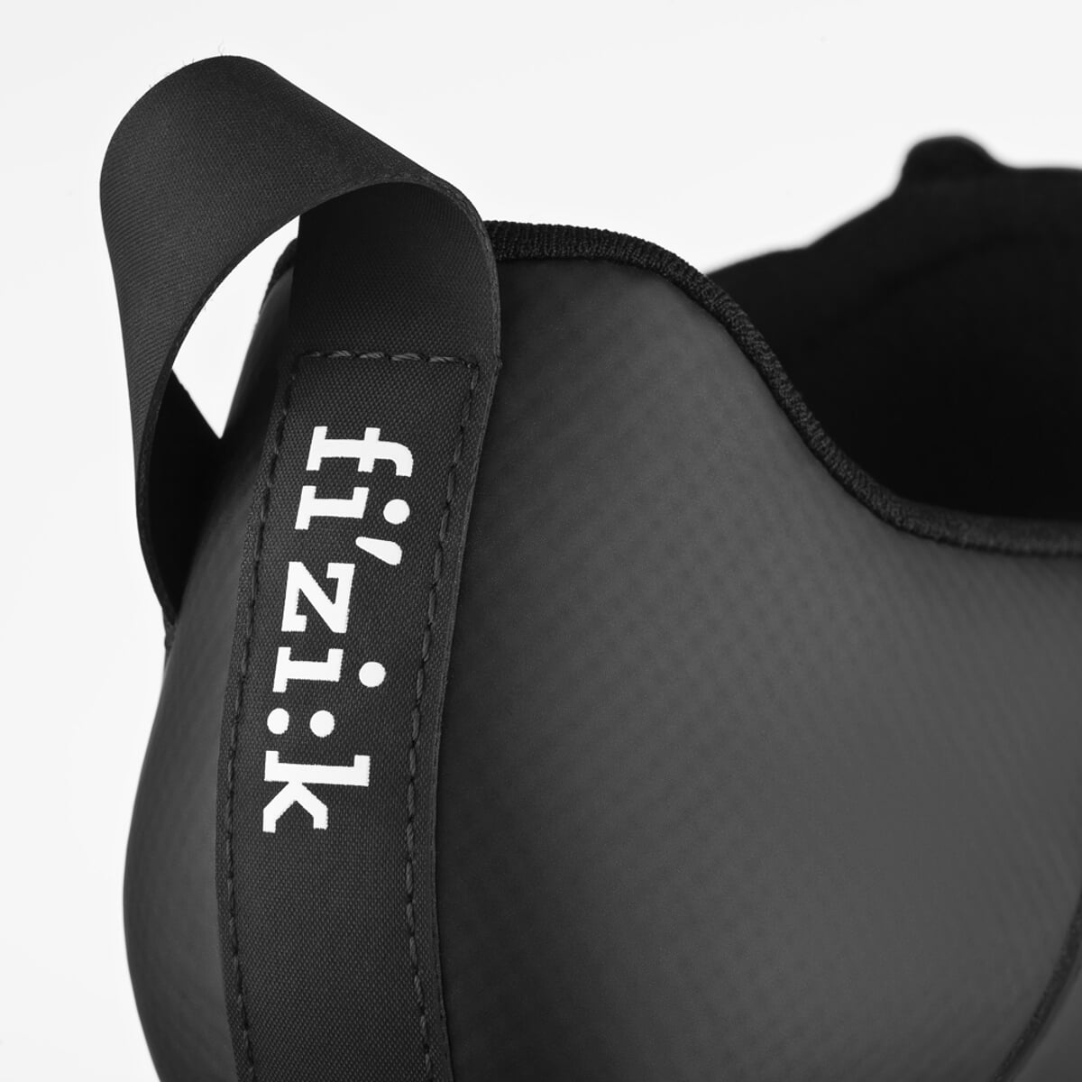 Buty Triathlonowe Fizik Transiro Hydra Biało-Czarne - Szybkie Zmiany, Maksymalna Moc, Unisex